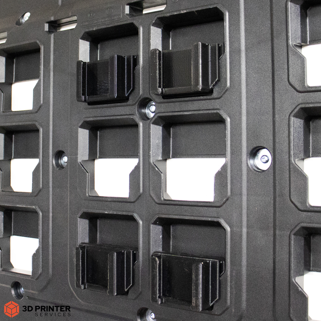 Set van 4 accuhouders voor Milwaukee PACKOUT Compact montageplaat – detailfoto 1